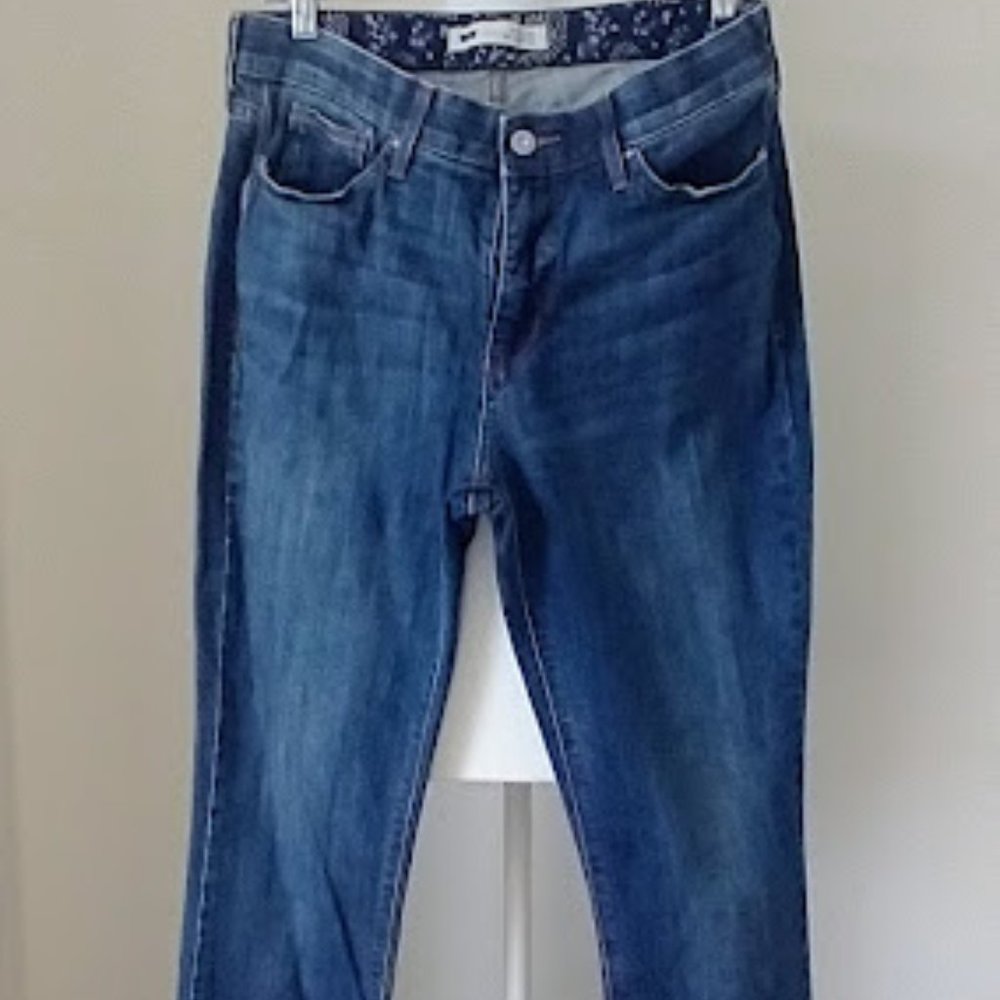 Levi's 525 Perfect Waist Straight Leg